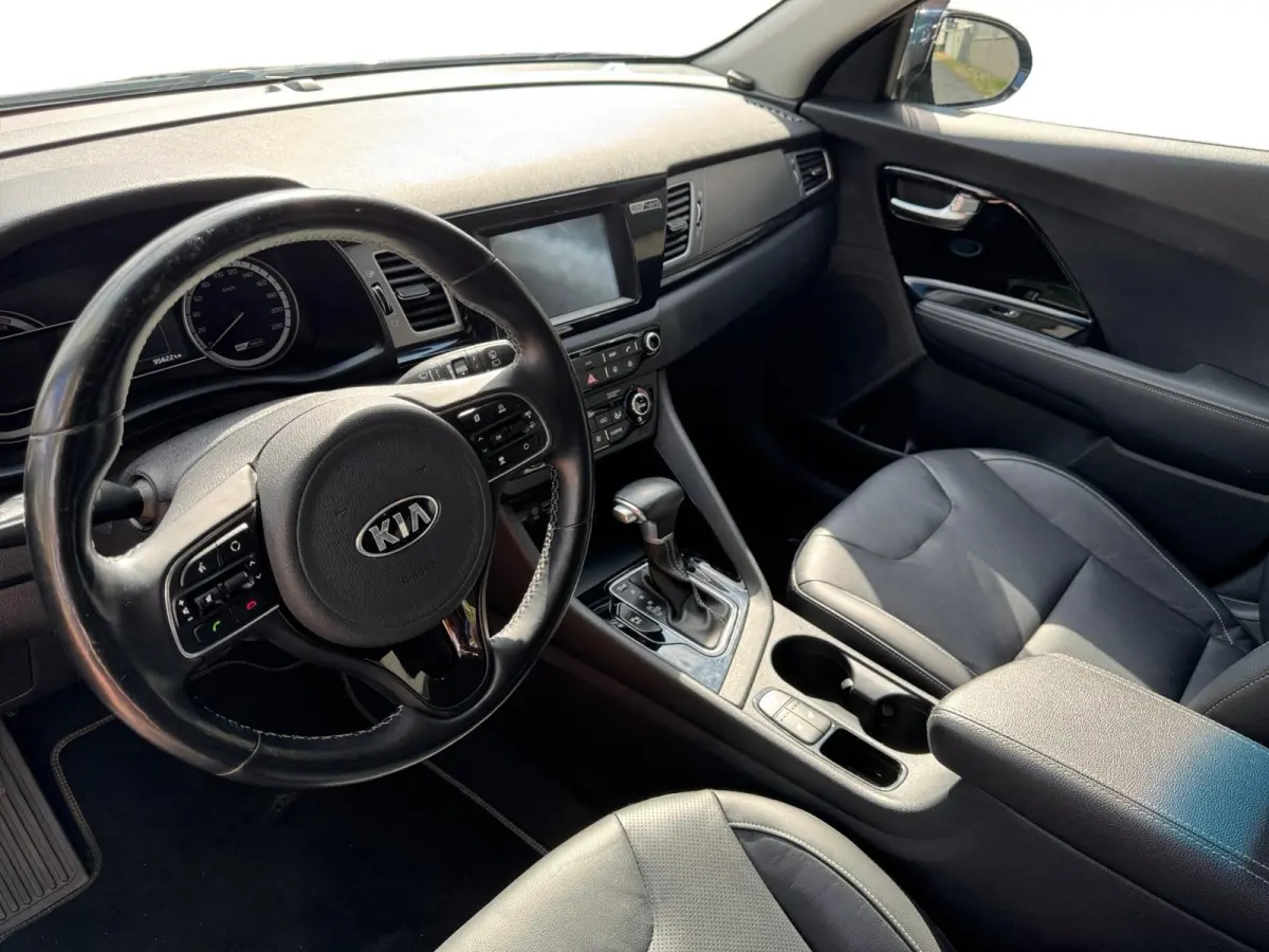 1.6 GDi Hybrid BusinessLine | Airco | Navi | Camera | Trekhaak | Leder | Stoelverwarming| Stuurverwarming |