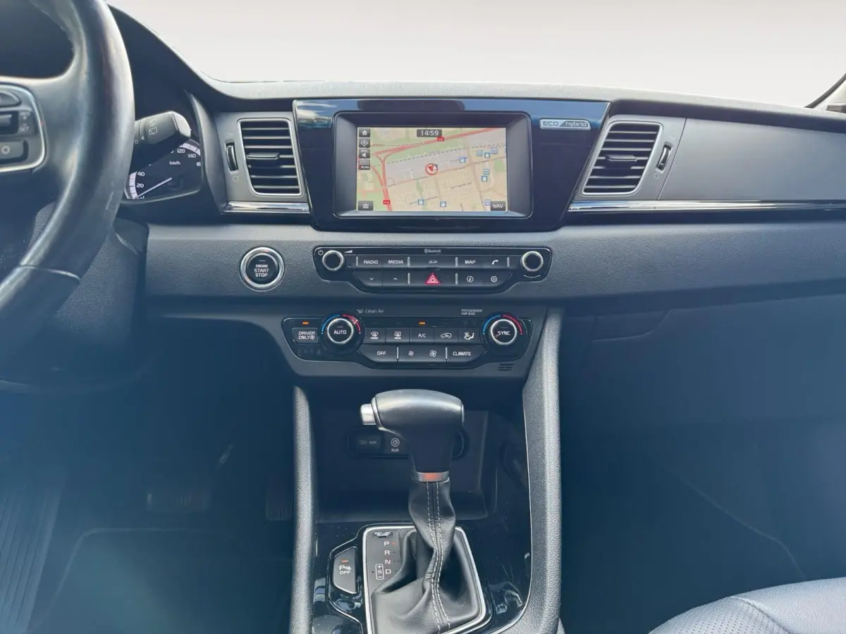 1.6 GDi Hybrid BusinessLine | Airco | Navi | Camera | Trekhaak | Leder | Stoelverwarming| Stuurverwarming |