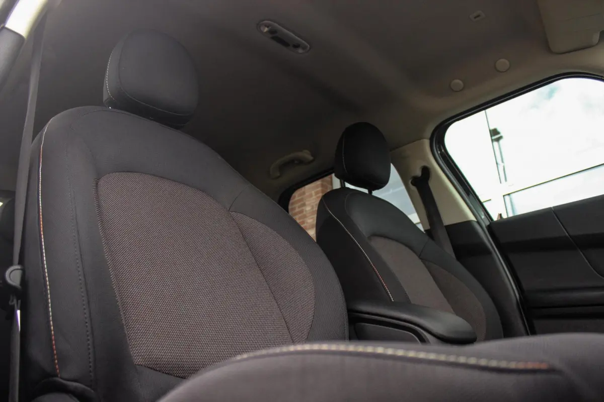 1.5 Cooper Essential | 1e eigenaar | NL auto | Driving Assistant | Camera | Sportstuur | Keyless entry | Stoelverwarming | LED | Carplay | DAB | Navigatie | PDC