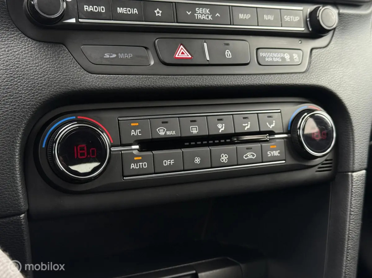 1.0 T-GDi DynamicLine|Carplay|Camera|Cruise|1e eig