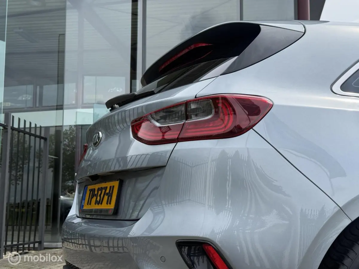 1.0 T-GDi DynamicLine|Carplay|Camera|Cruise|1e eig