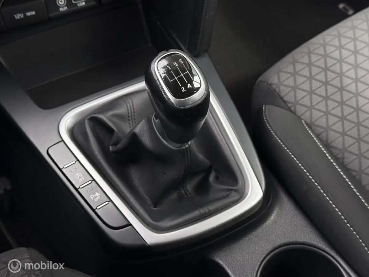 1.0 T-GDi DynamicLine|Carplay|Camera|Cruise|1e eig