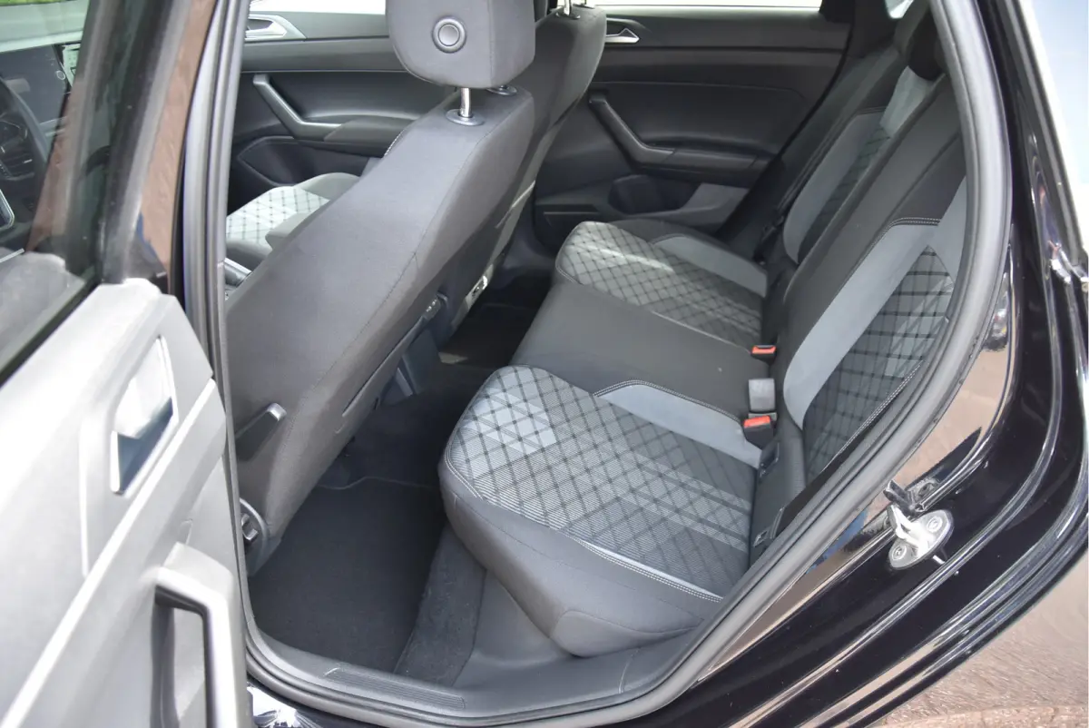 1.0 TSI 2X R-Line NAP 1e eigenaar IQ Drive ECC PDC LED virtueel