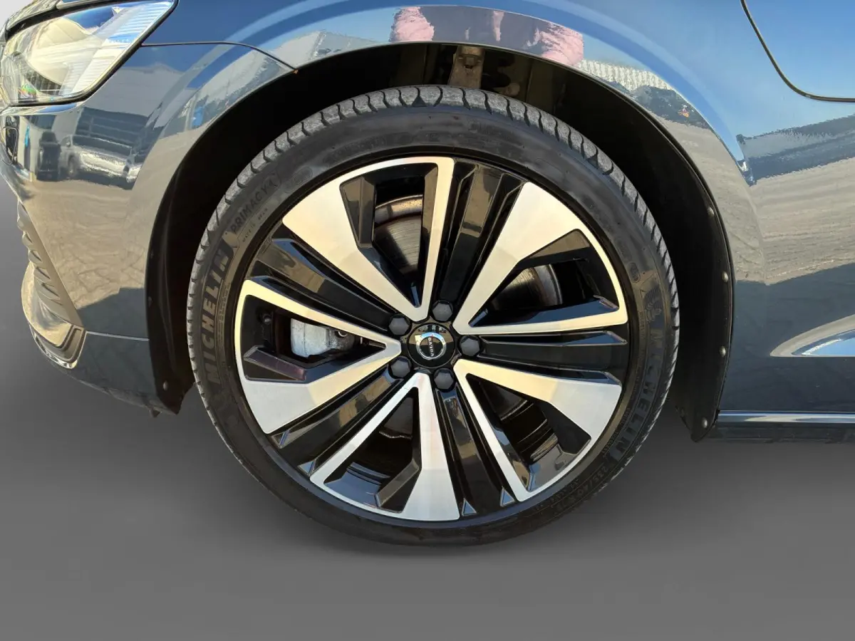 2.0 T6 Twin Engine AWD R-Design