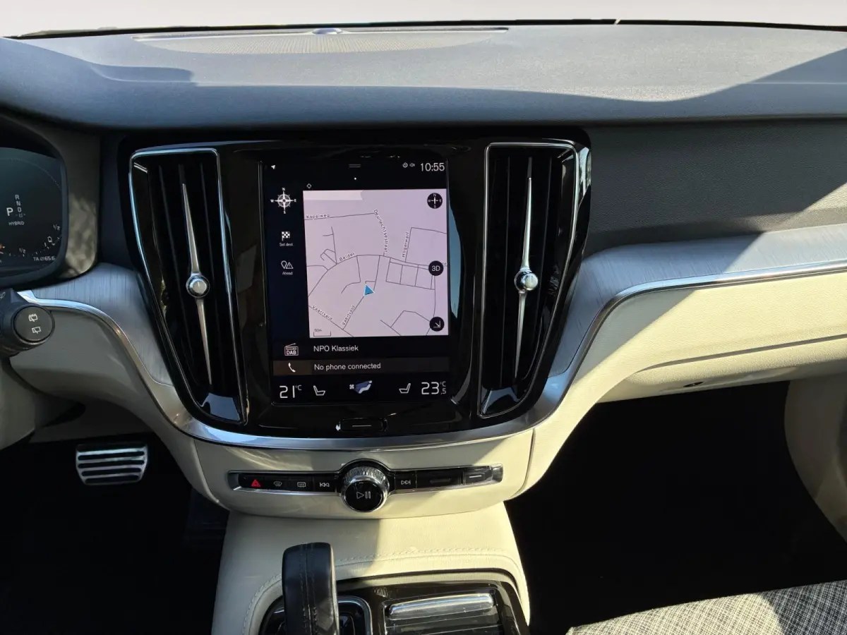 2.0 T6 Twin Engine AWD R-Design