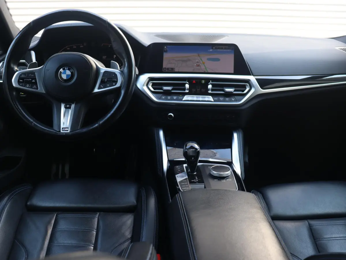 430i | High Executive | M Sportpakket | Panodak | Head-Up | Driving Assistant Prof. | Harman Kardon | M Sportstoelen | Laserlight | Comfort Access | 20'' M Performance LMV