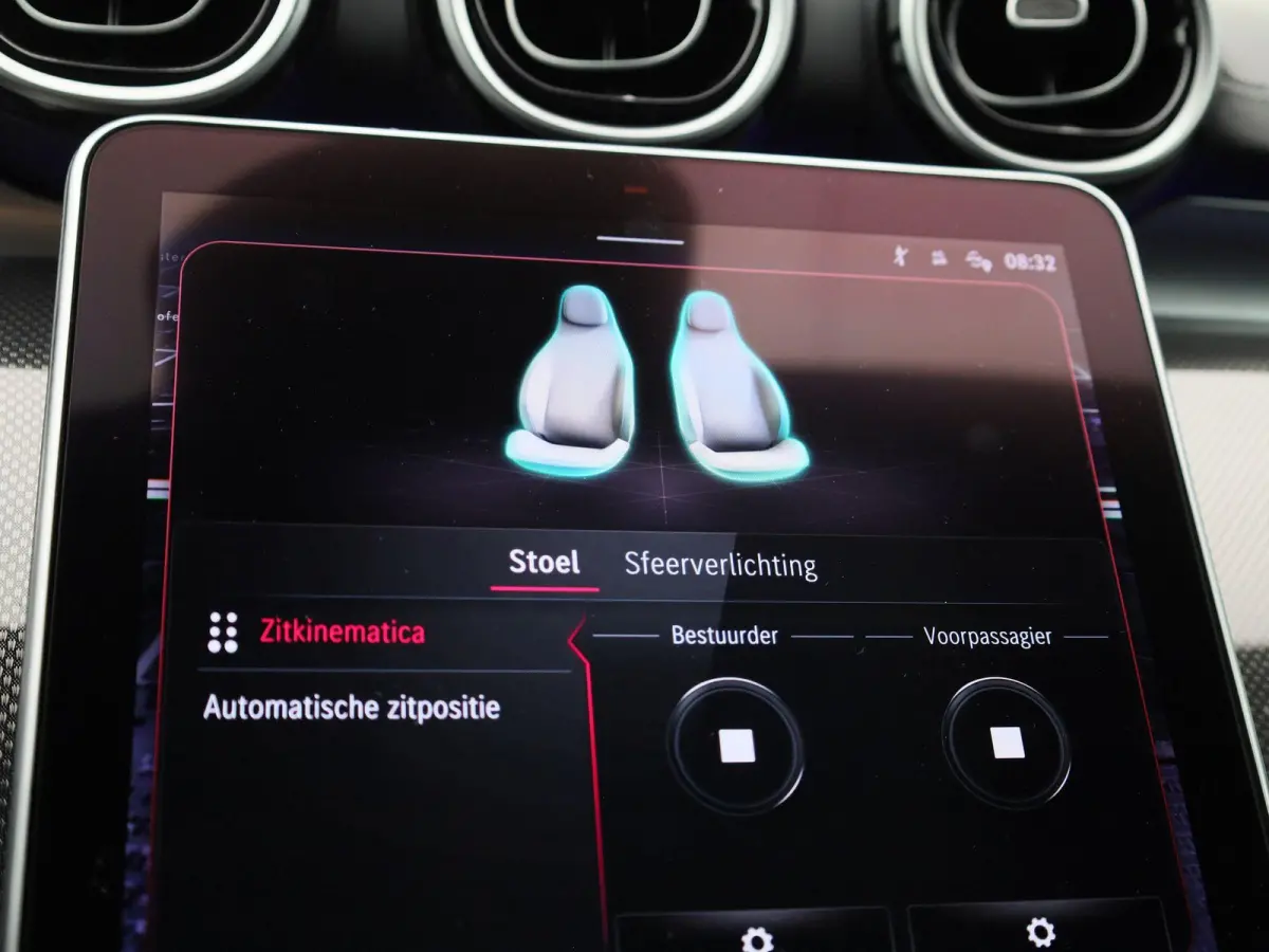 180 AMG Line | ACHTERUITRIJCAMERA | ELEKTRISCHE KOFFERKLEP | APPLE CARPLAY - ANDROID AUTO | STOELVERWARMING | MEMORY SEATS |