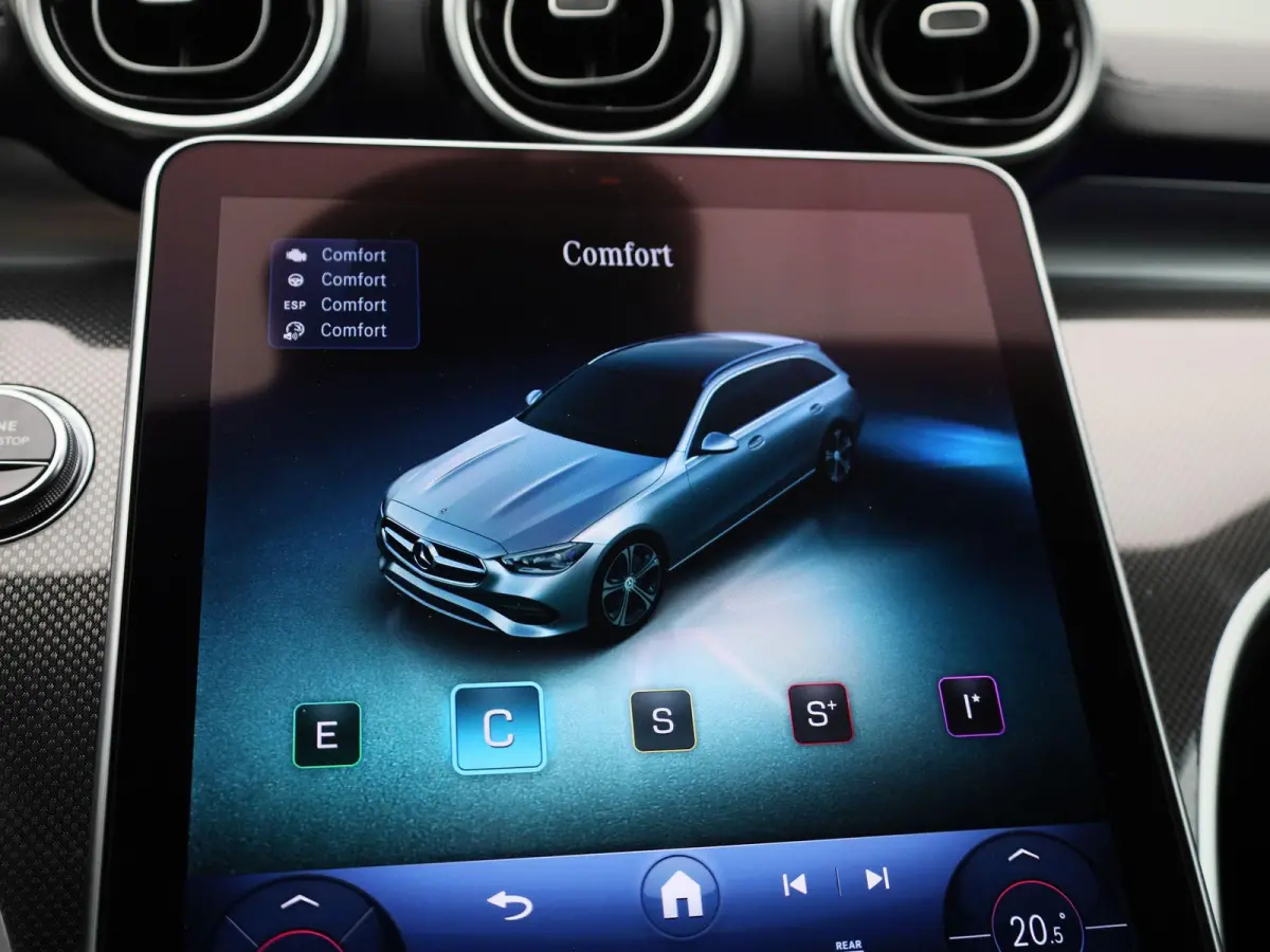180 AMG Line | ACHTERUITRIJCAMERA | ELEKTRISCHE KOFFERKLEP | APPLE CARPLAY - ANDROID AUTO | STOELVERWARMING | MEMORY SEATS |