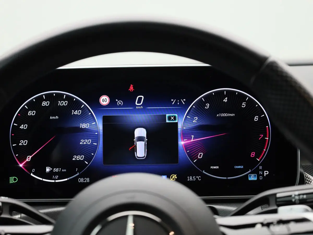 180 AMG Line | ACHTERUITRIJCAMERA | ELEKTRISCHE KOFFERKLEP | APPLE CARPLAY - ANDROID AUTO | STOELVERWARMING | MEMORY SEATS |