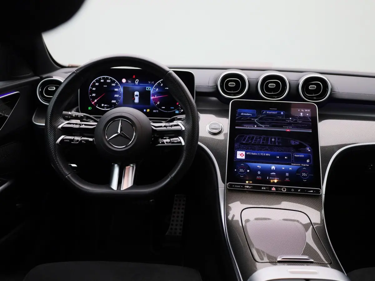 180 AMG Line | ACHTERUITRIJCAMERA | ELEKTRISCHE KOFFERKLEP | APPLE CARPLAY - ANDROID AUTO | STOELVERWARMING | MEMORY SEATS |