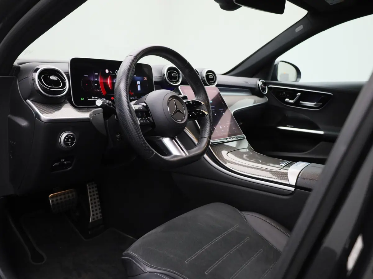 180 AMG Line | ACHTERUITRIJCAMERA | ELEKTRISCHE KOFFERKLEP | APPLE CARPLAY - ANDROID AUTO | STOELVERWARMING | MEMORY SEATS |
