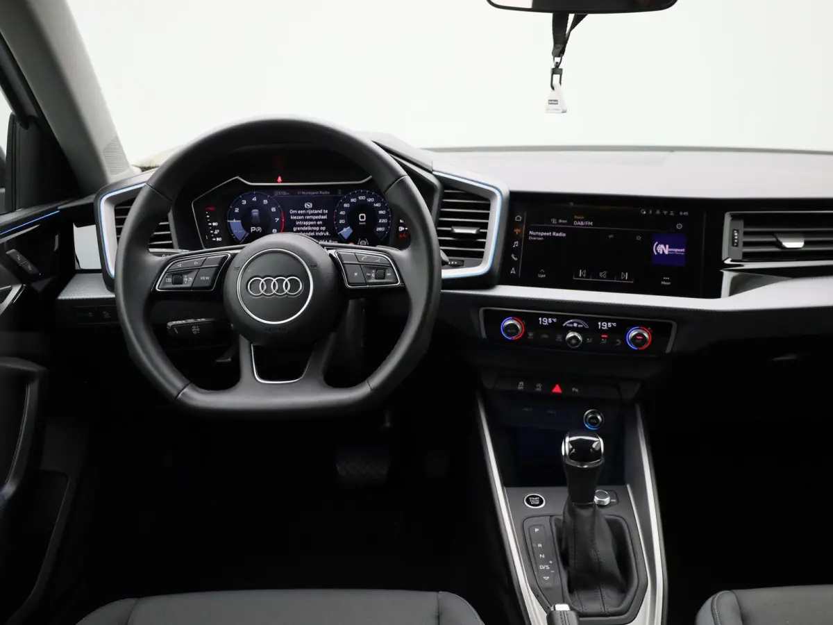 30 TFSI S edition 116 PK | S-line | Automaat | Navigatie | Camera | Cruise Control | Climate Control | Sfeerverlichting | Lichtmetalen velgen |