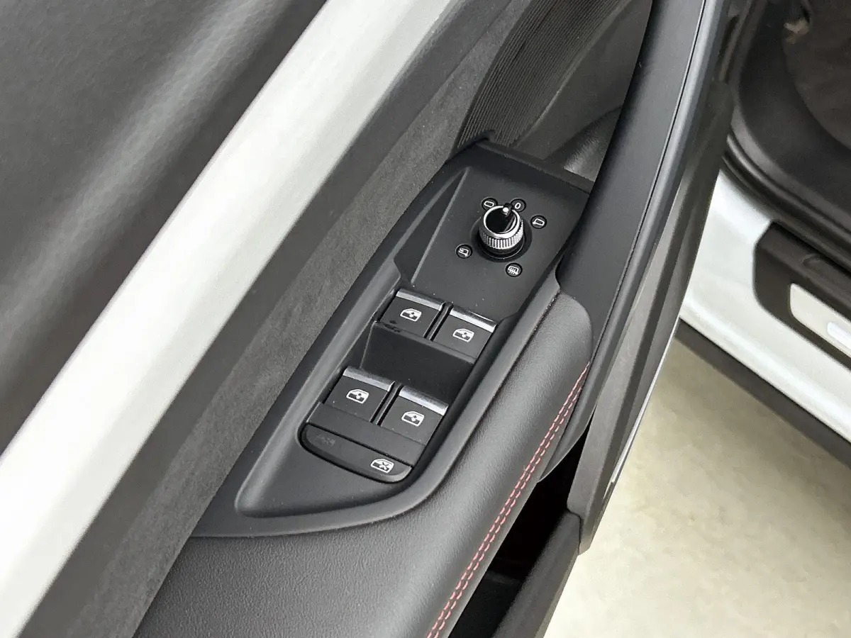 55 TFSI e S edition Competition 367 PK | S-line | Automaat | 360 Camera | Luchtvering | Bang & Olufsen Premium | Climate Control | Adaptive Cruise Control | Dodehoek detectie | Lichtmetalen 