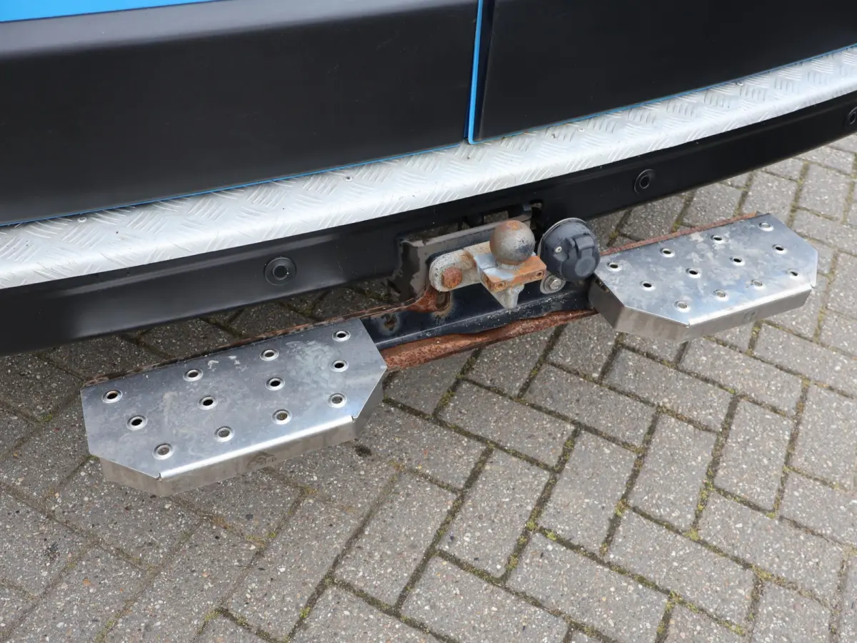 T35 2.3 DCI 130 PK L2H2 + 2 SCHUIFDEUREN | 220V OMVORMER | WP INRICHTING | TREKHAAK 2500 KG