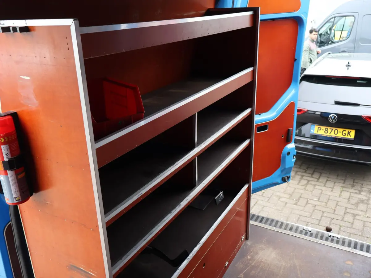 T35 2.3 DCI 130 PK L2H2 + 2 SCHUIFDEUREN | 220V OMVORMER | WP INRICHTING | TREKHAAK 2500 KG