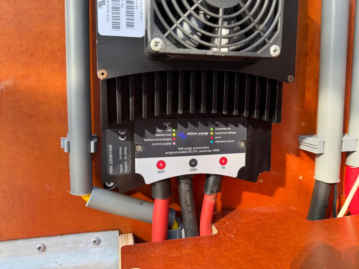 T35 2.3 DCI 130 PK L2H2 + 2 SCHUIFDEUREN | 220V OMVORMER | WP INRICHTING | TREKHAAK 2500 KG