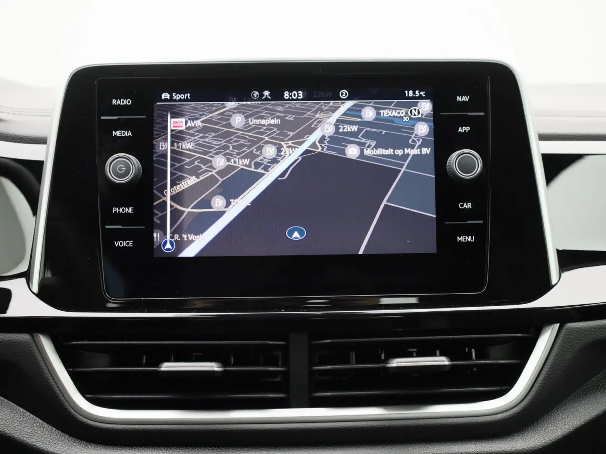 1.5 TSI R-Line 150 PK| Navigatie | Stoelverwarming | Parkeersensoren Voor & Achter | Dodehoek Detectie | Travelassist