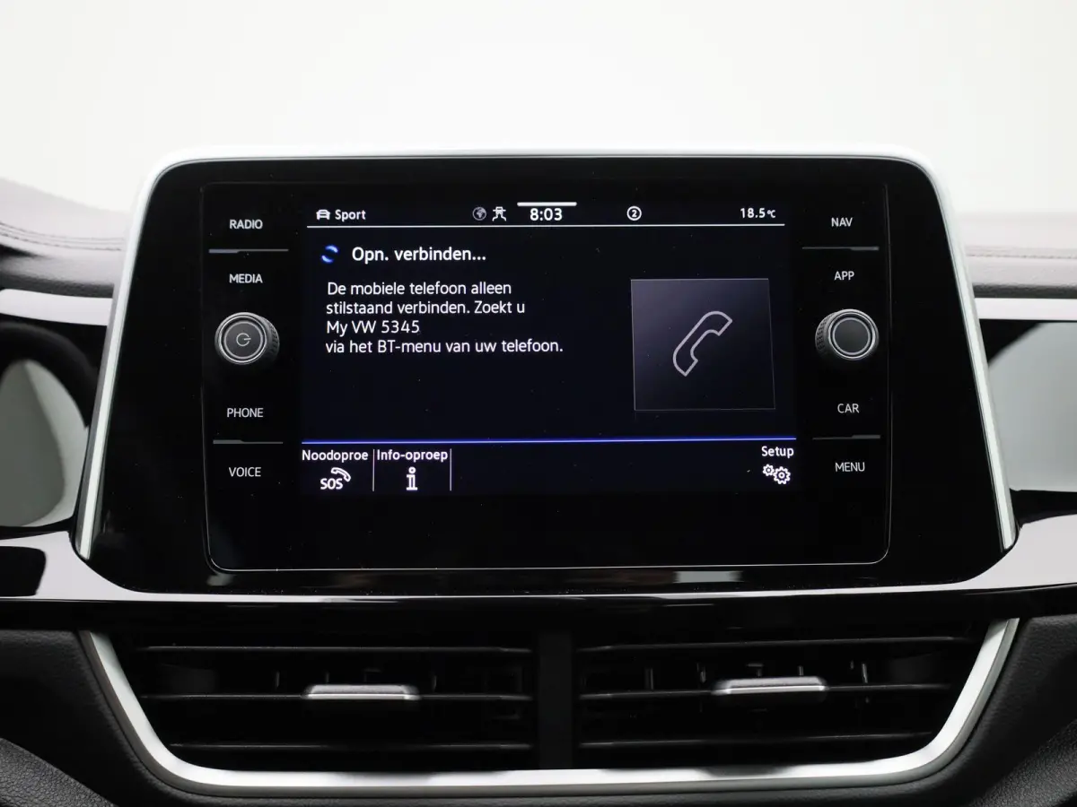 1.5 TSI R-Line 150 PK| Navigatie | Stoelverwarming | Parkeersensoren Voor & Achter | Dodehoek Detectie | Travelassist