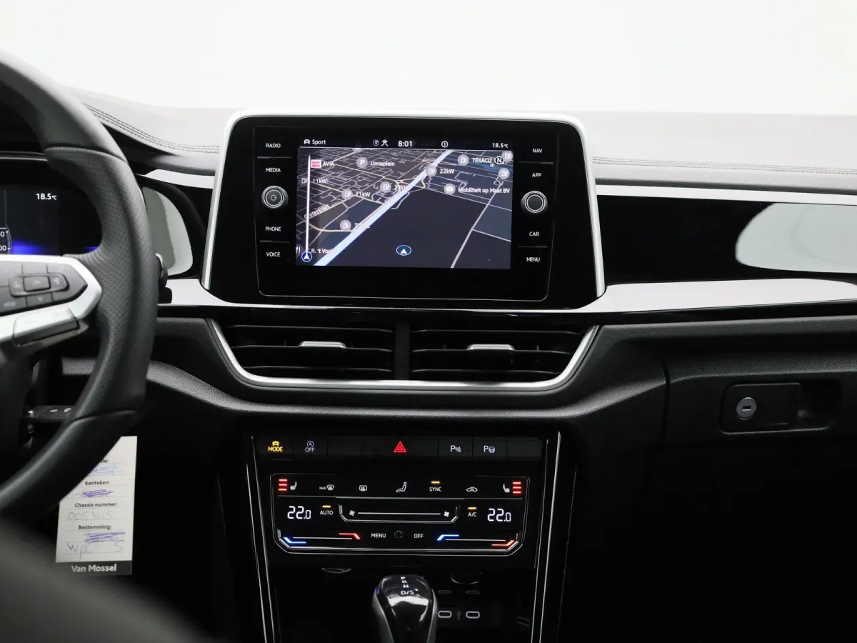 1.5 TSI R-Line 150 PK| Navigatie | Stoelverwarming | Parkeersensoren Voor & Achter | Dodehoek Detectie | Travelassist