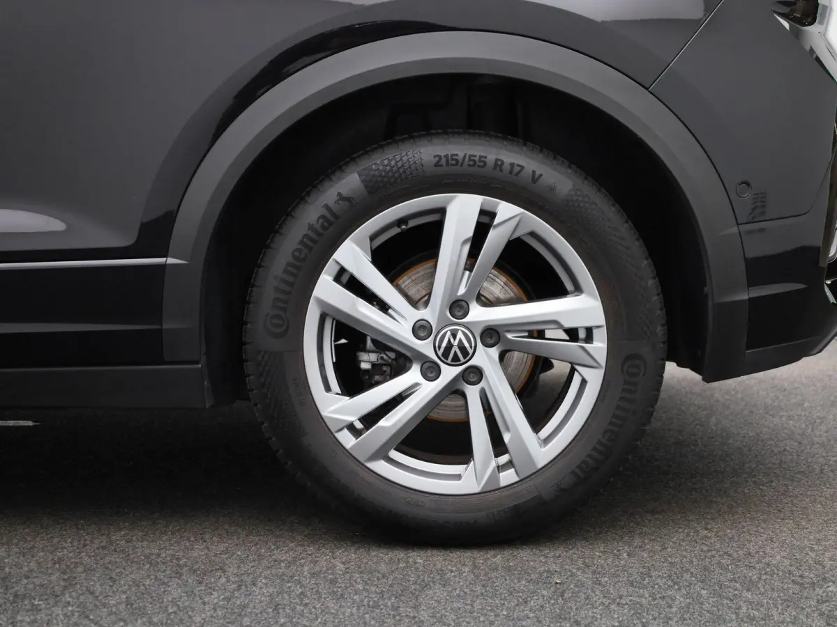 1.5 TSI R-Line 150 PK| Navigatie | Stoelverwarming | Parkeersensoren Voor & Achter | Dodehoek Detectie | Travelassist