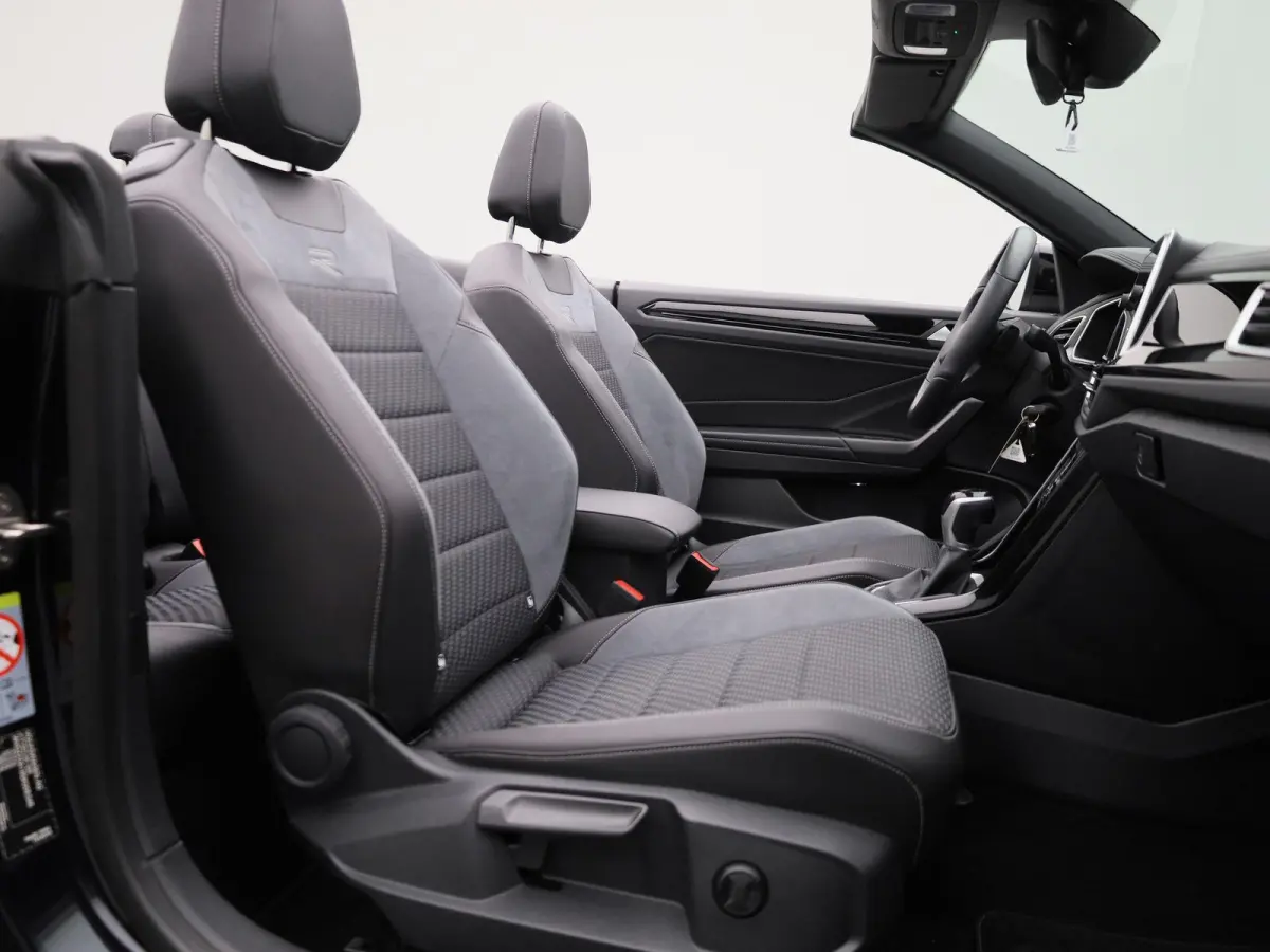 1.5 TSI R-Line 150 PK| Navigatie | Stoelverwarming | Parkeersensoren Voor & Achter | Dodehoek Detectie | Travelassist
