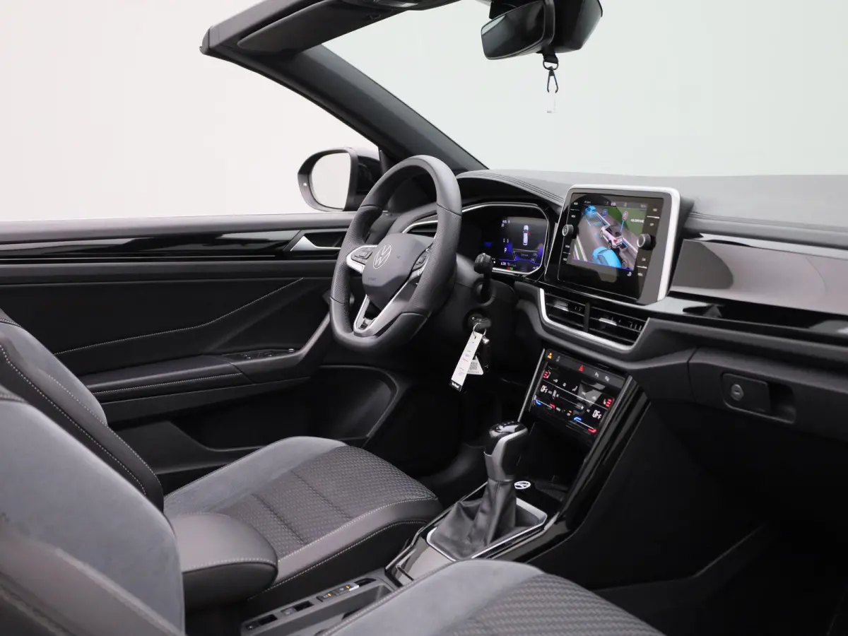 1.5 TSI R-Line 150 PK| Navigatie | Stoelverwarming | Parkeersensoren Voor & Achter | Dodehoek Detectie | Travelassist