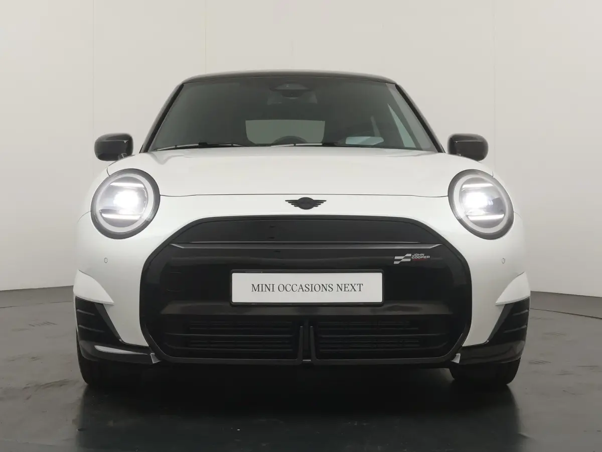 Cooper E John Cooper Works Pakket | SoH 98% | Glazen panoramadak | Stoel | Stuurverwarming