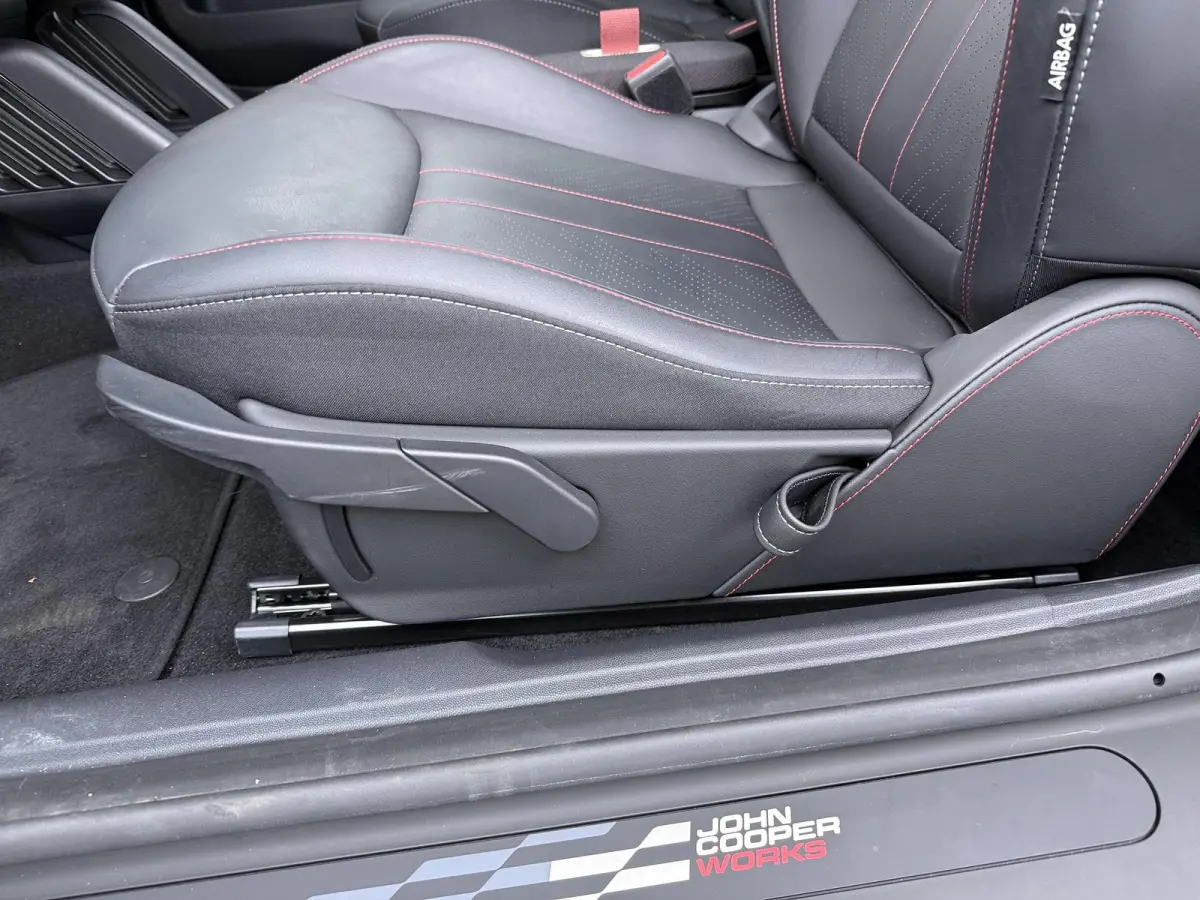 Cooper E John Cooper Works Pakket | SoH 98% | Glazen panoramadak | Stoel | Stuurverwarming