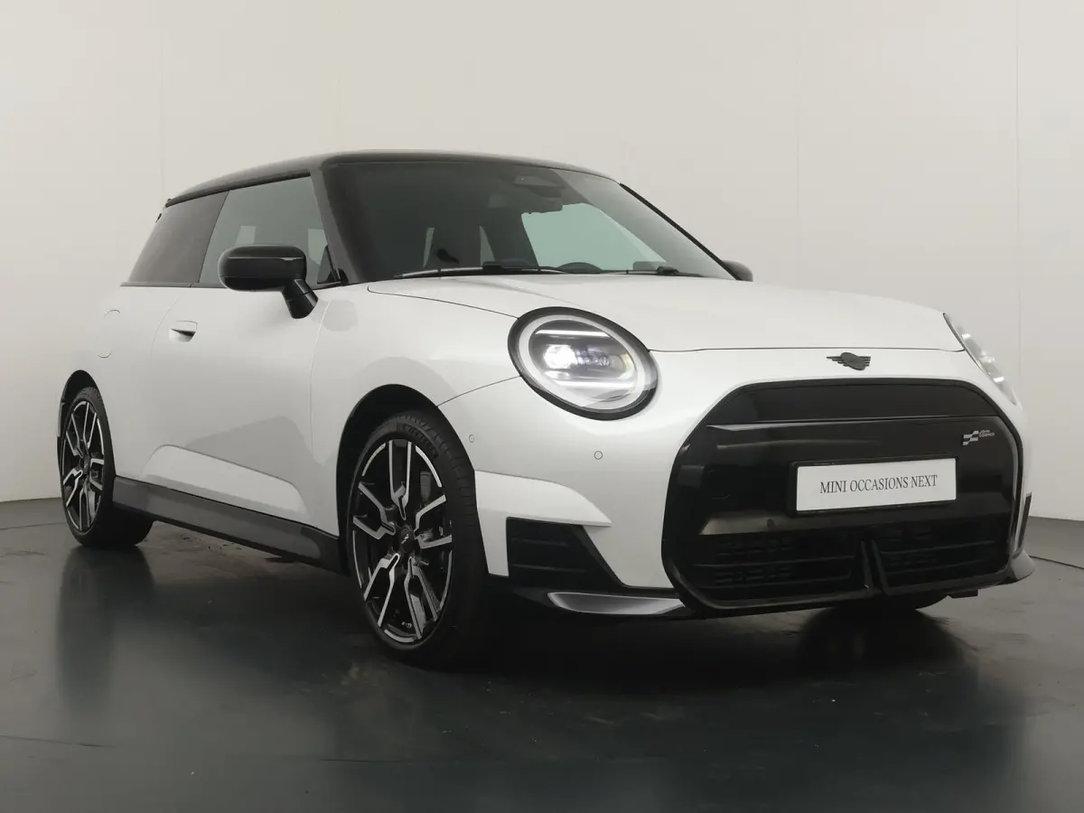 Cooper E John Cooper Works Pakket | SoH 98% | Glazen panoramadak | Stoel | Stuurverwarming