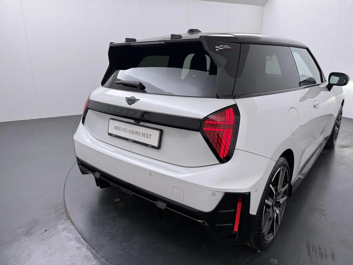 Cooper E John Cooper Works Pakket | SoH 98% | Glazen panoramadak | Stoel | Stuurverwarming