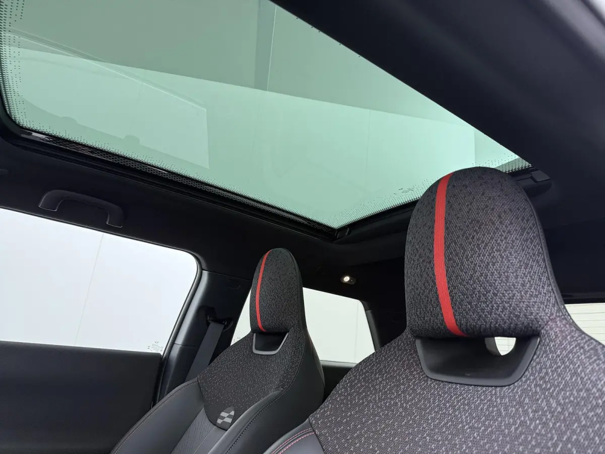 Cooper E John Cooper Works Pakket | SoH 98% | Glazen panoramadak | Stoel | Stuurverwarming