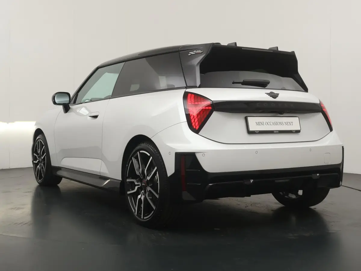 Cooper E John Cooper Works Pakket | SoH 98% | Glazen panoramadak | Stoel | Stuurverwarming