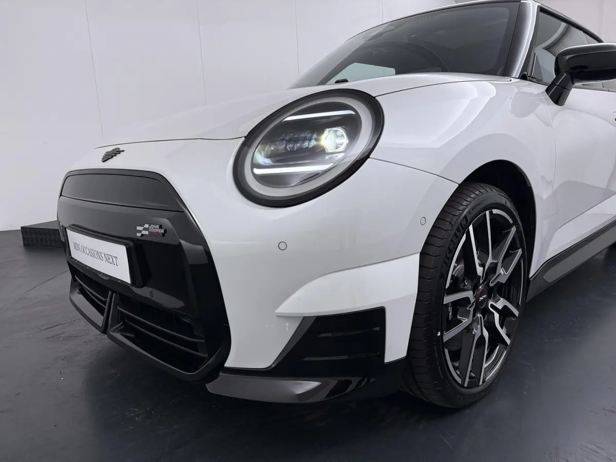 Cooper E John Cooper Works Pakket | SoH 98% | Glazen panoramadak | Stoel | Stuurverwarming
