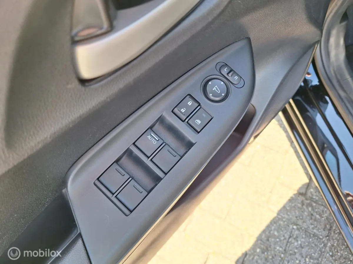 1.3 i-VTEC COMFORT • Dealer onderhouden • Trekhaak •