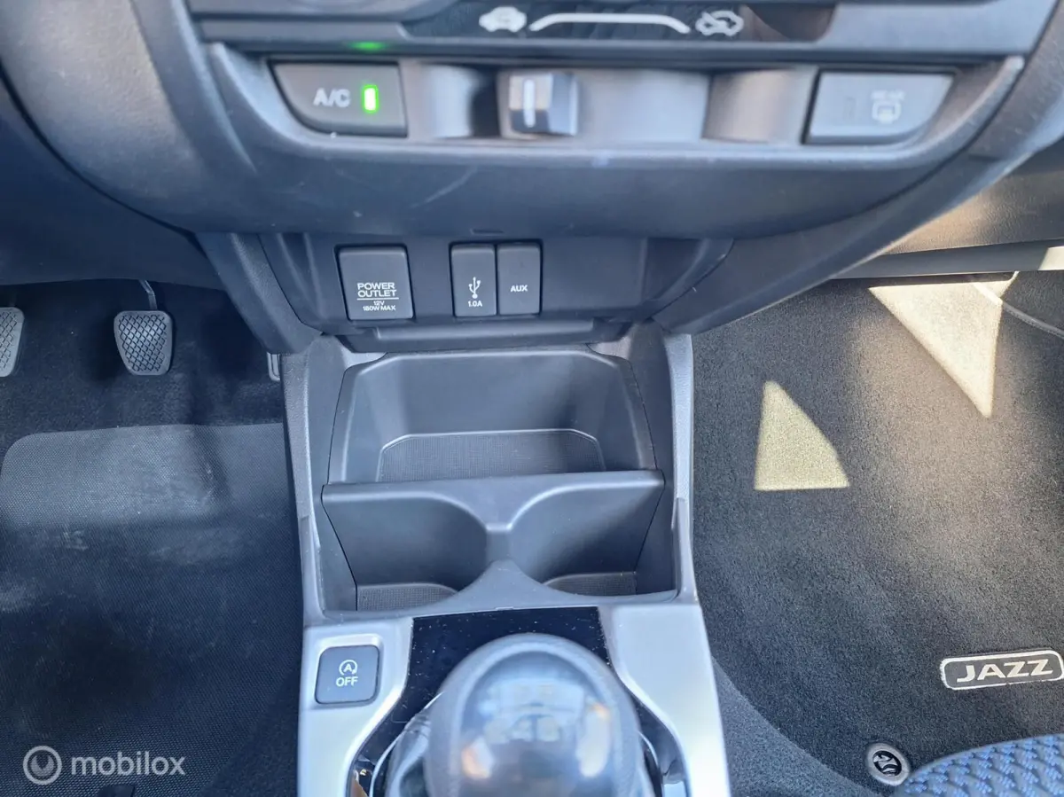 1.3 i-VTEC COMFORT • Dealer onderhouden • Trekhaak •