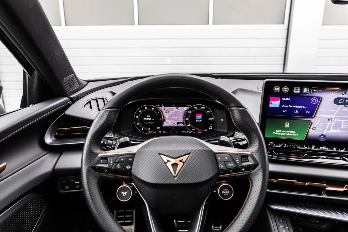1.5 TSI e-Hybrid 272pk VZ Performance | SoH 100% | Trekhaak | Panoramadak | Sennheiser | 360 Camera
