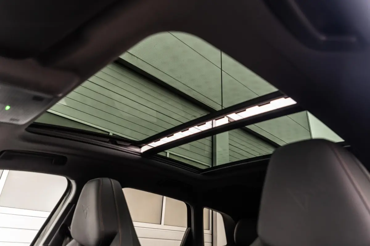 1.5 TSI e-Hybrid 272pk VZ Performance | SoH 100% | Trekhaak | Panoramadak | Sennheiser | 360 Camera