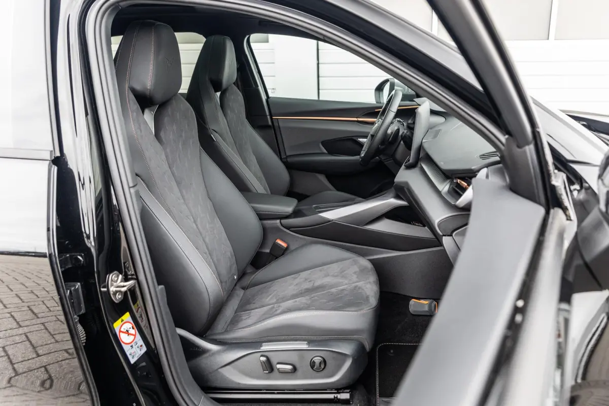 1.5 TSI e-Hybrid 272pk VZ Performance | SoH 100% | Trekhaak | Panoramadak | Sennheiser | 360 Camera