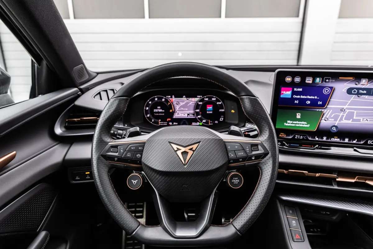 1.5 TSI e-Hybrid 272pk VZ Performance | SoH 100% | Trekhaak | Panoramadak | Sennheiser | 360 Camera