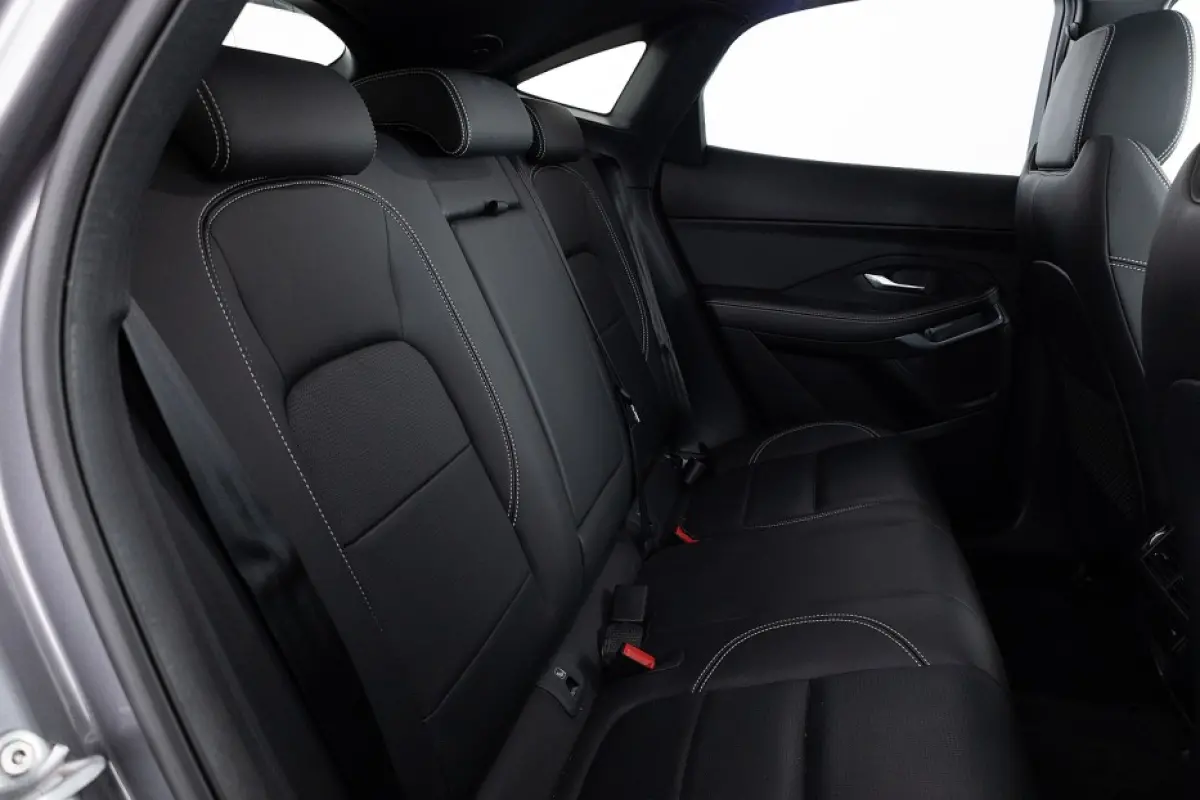 1.5 P300e AWD R-Dynamic S | PANORAMADAK | LEDER | EL. Stoelen | Trekhaak