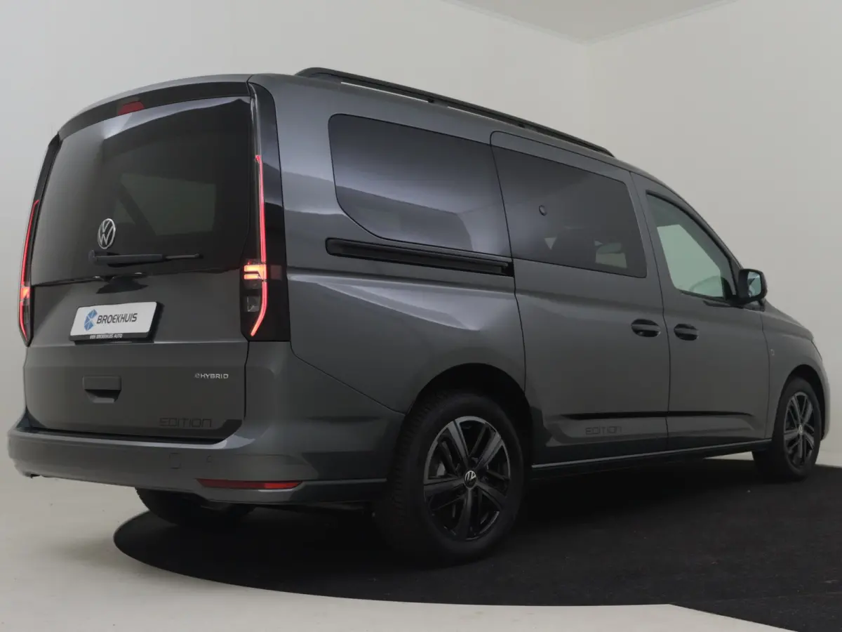 Kombi Maxi Limited Edition 7 persoons 1.5 eHybrid EU6 85 kW (115 pk) DSG Automaat | 'App-Connect' draadloze smartphone integratie | Achteruitrijcamera | Adaptive cruisecontrol (Adaptive Crui