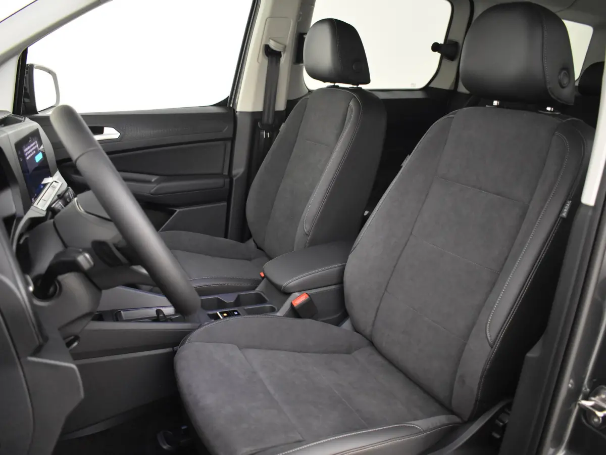 Kombi Maxi Limited Edition 7 persoons 1.5 eHybrid EU6 85 kW (115 pk) DSG Automaat | 'App-Connect' draadloze smartphone integratie | Achteruitrijcamera | Adaptive cruisecontrol (Adaptive Crui