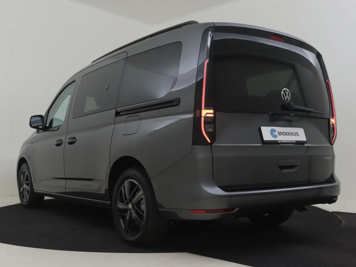 Kombi Maxi Limited Edition 7 persoons 1.5 eHybrid EU6 85 kW (115 pk) DSG Automaat | 'App-Connect' draadloze smartphone integratie | Achteruitrijcamera | Adaptive cruisecontrol (Adaptive Crui