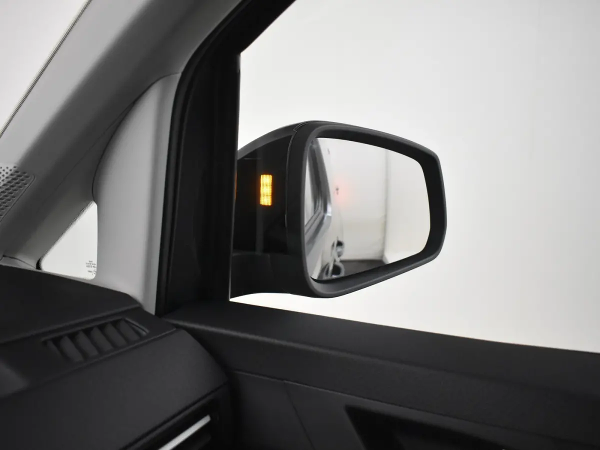 Kombi Maxi Limited Edition 7 persoons 1.5 eHybrid EU6 85 kW (115 pk) DSG Automaat | 'App-Connect' draadloze smartphone integratie | Achteruitrijcamera | Adaptive cruisecontrol (Adaptive Crui