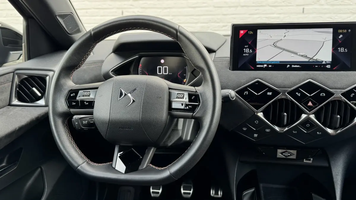 1.2 PureTech Business Performance line Camera Carplay Keyless climate control cruise