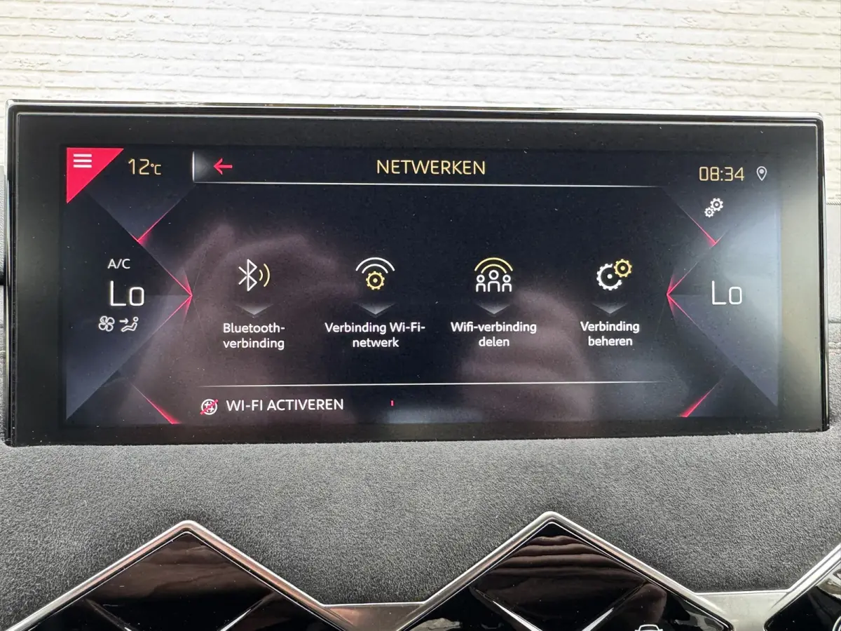 1.2 PureTech Business Performance line Camera Carplay Keyless climate control cruise