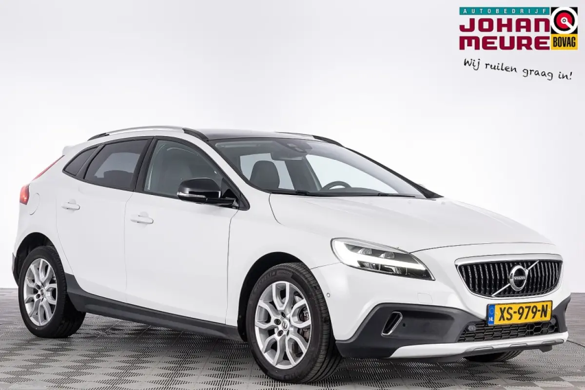 1.5 T3 Polar+ Luxury Automaat | LEDER | PANORAMA