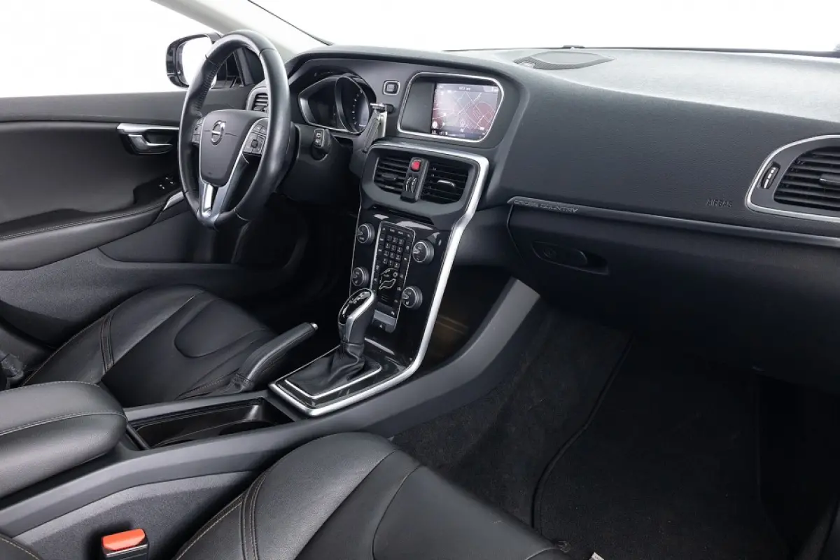 1.5 T3 Polar+ Luxury Automaat | LEDER | PANORAMA