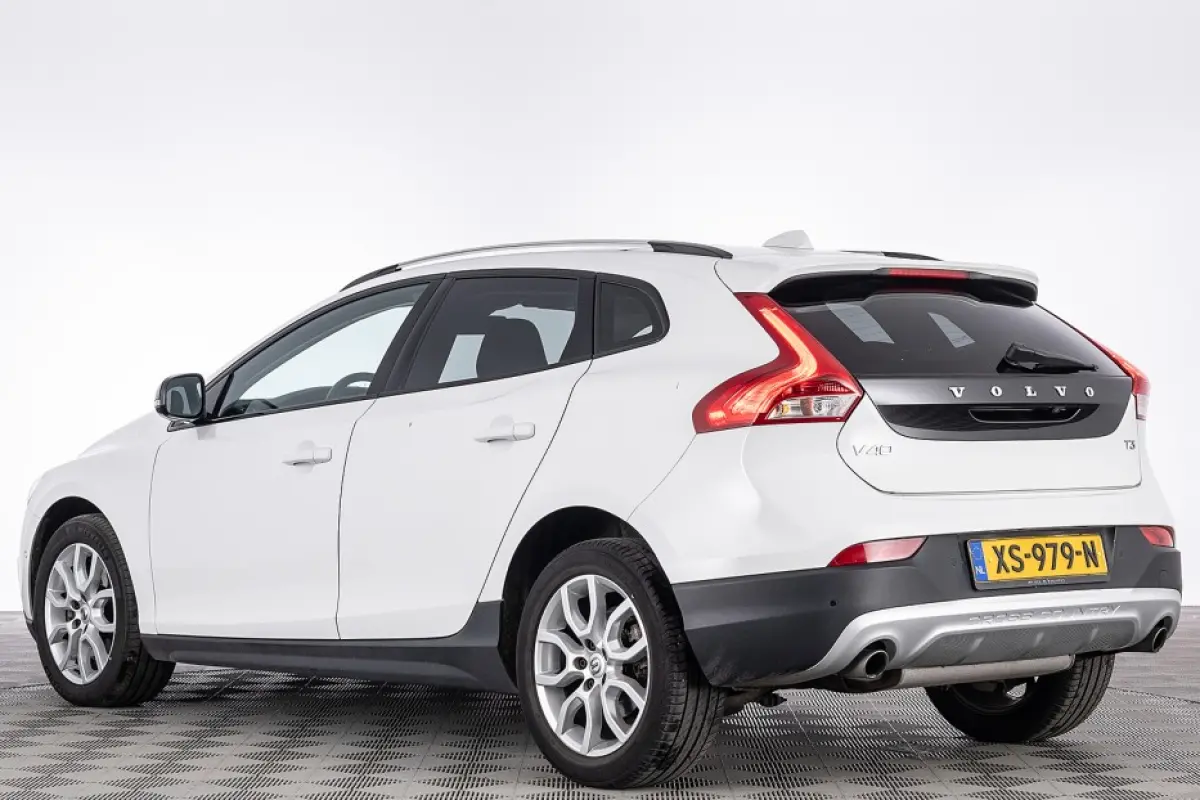 1.5 T3 Polar+ Luxury Automaat | LEDER | PANORAMA