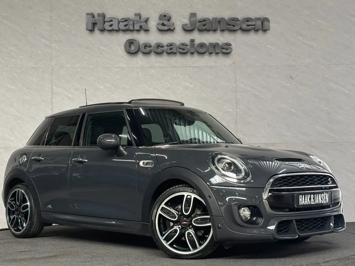 Mini 2.0 S JCW 192PK Pano Automaat Leder Led